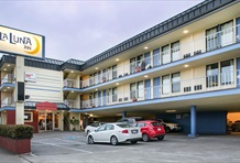 La Luna Inn, a C-Two Hotel